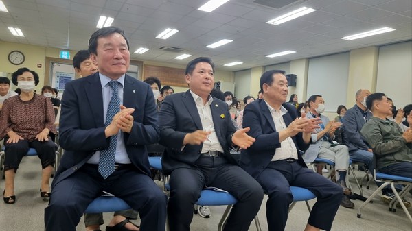 광주광역시 남구는 9일 오후 (사)대한노인회 광주 남구지회 스튜디오에서 '으뜸효 노래자랑' 2023년 상반기 결선을 진행했다.