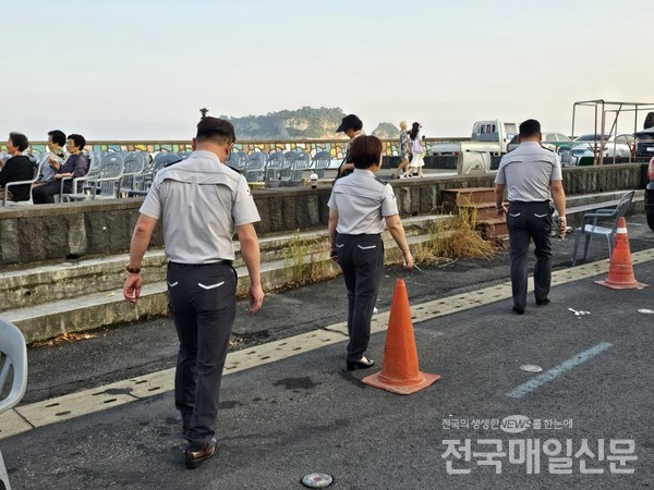 제주 서귀포시 대신파출소자율방범대는 최근 법환마을 작은 음악회에도 참석해 주변 질서유지를 도왔다.